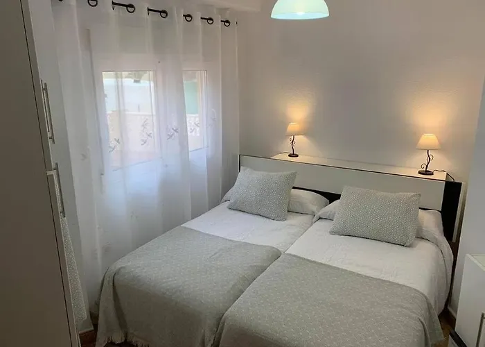 Bonito En Con Piscina Entre Dos Mares